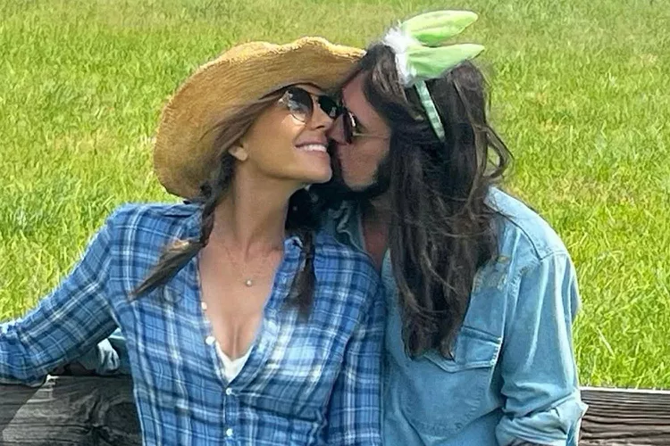 Elizabeth Hurley e Billy Ray Cyrus